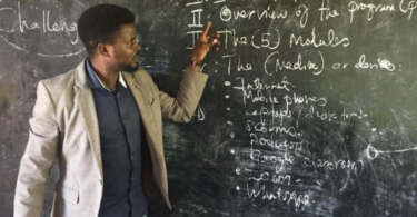 20 Teachers Interview Questions (With Sample Answers)