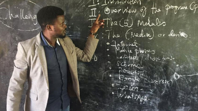 20 Teachers Interview Questions (With Sample Answers)